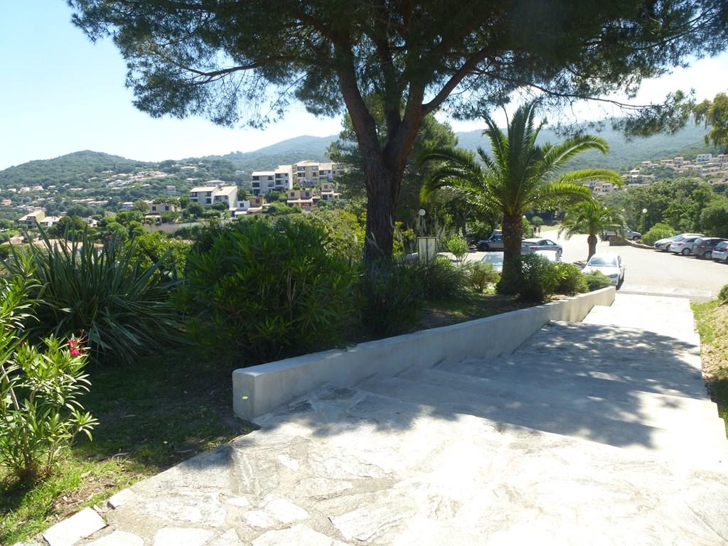 Location de vacances en appartement (avec piscine) 5 personnes à PORTICCIO (40)