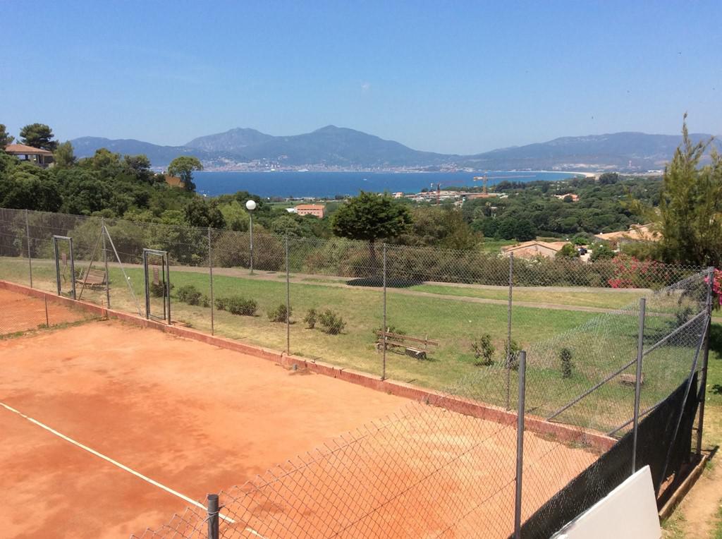 Location de vacances en appartement (avec piscine) 5 personnes à PORTICCIO (40)