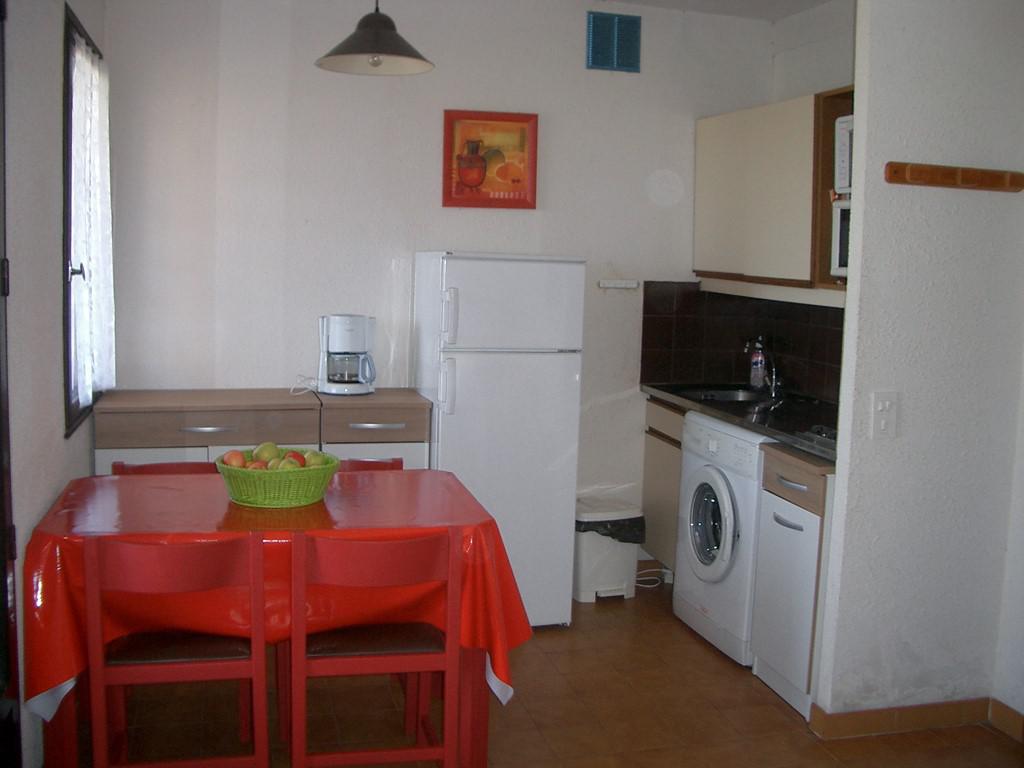 Location de vacances en appartement (avec piscine) 5 personnes à PORTICCIO (40)