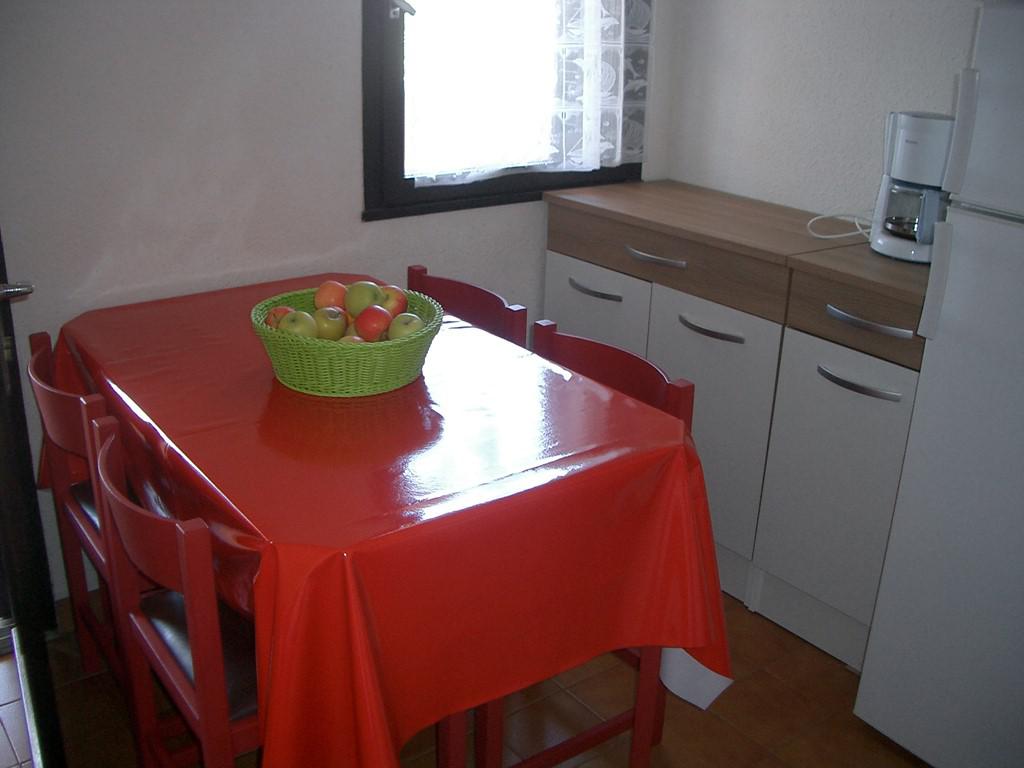 Location de vacances en appartement (avec piscine) 5 personnes à PORTICCIO (40)