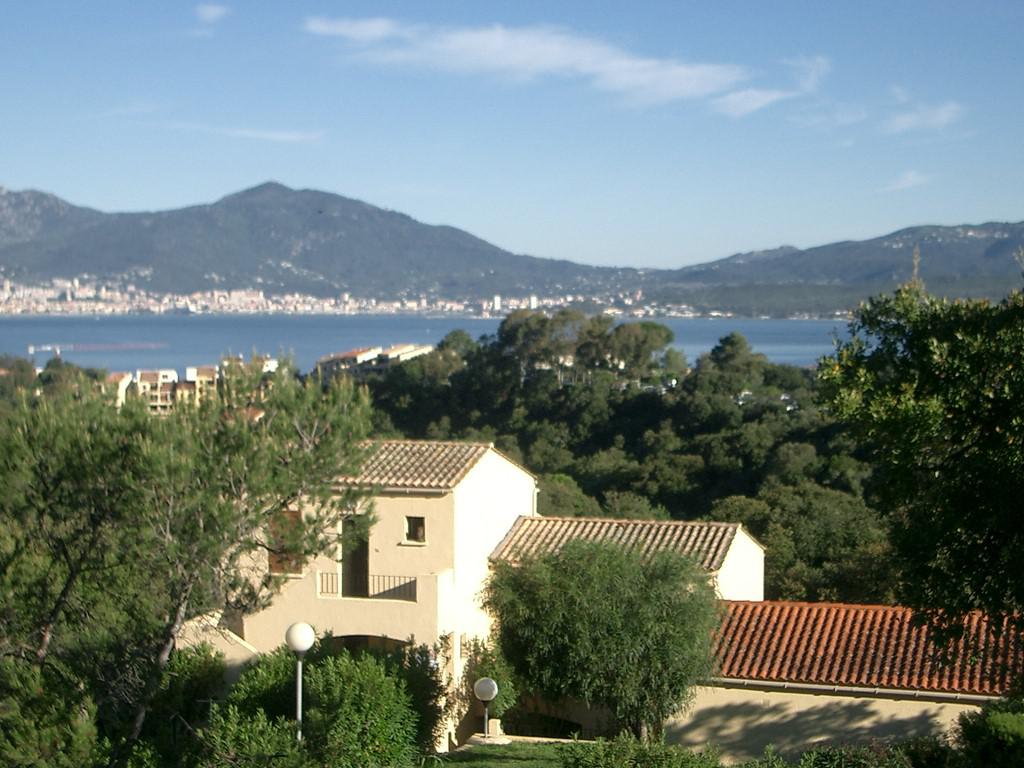 Location de vacances en appartement (avec piscine) 5 personnes à PORTICCIO (40)