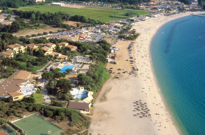 Location de vacances en appartement (avec piscine) 5 personnes à PORTICCIO (40)