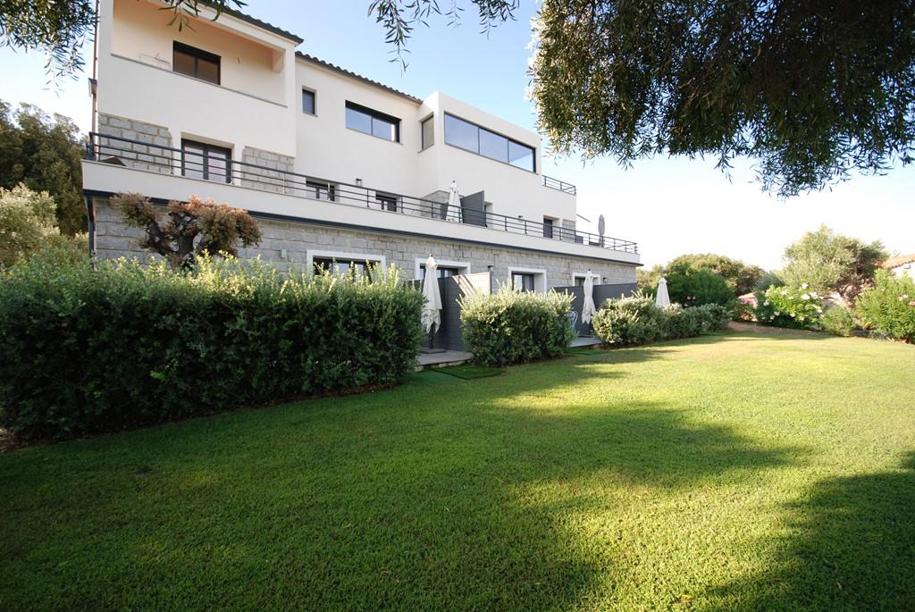 Location de vacances en appartement (avec piscine) 5 personnes à PIETROSELLA (40)