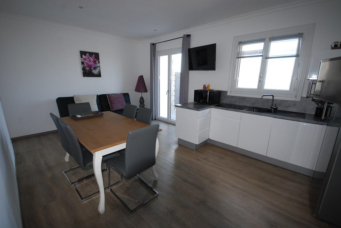 Location de vacances en appartement (avec piscine) 5 personnes à PIETROSELLA (40)