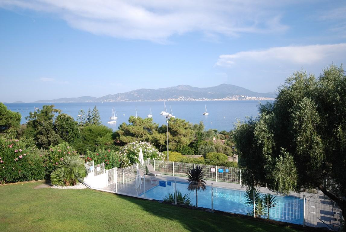 Location de vacances en appartement (avec piscine) 5 personnes à PIETROSELLA (40)
