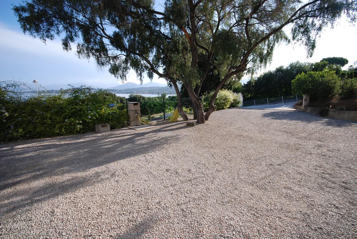 Location de vacances en appartement (avec piscine) 5 personnes à PIETROSELLA (40)