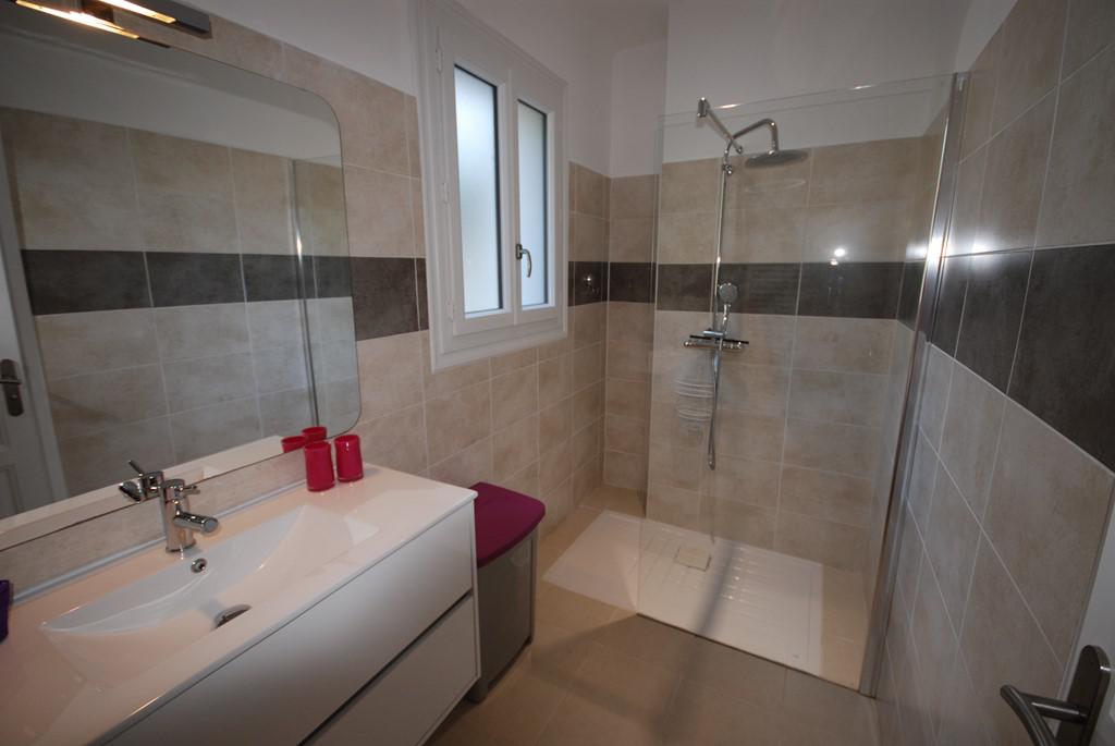 Location de vacances en appartement (avec piscine) 5 personnes à PIETROSELLA (40)