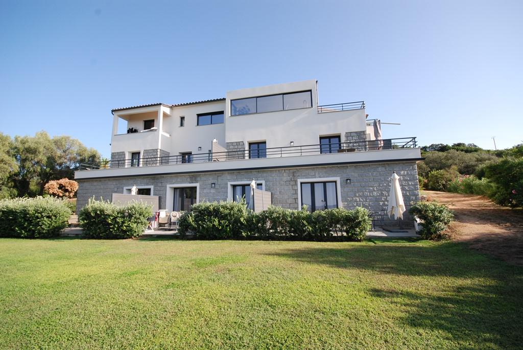 Location de vacances en appartement (avec piscine) 5 personnes à PIETROSELLA (40)