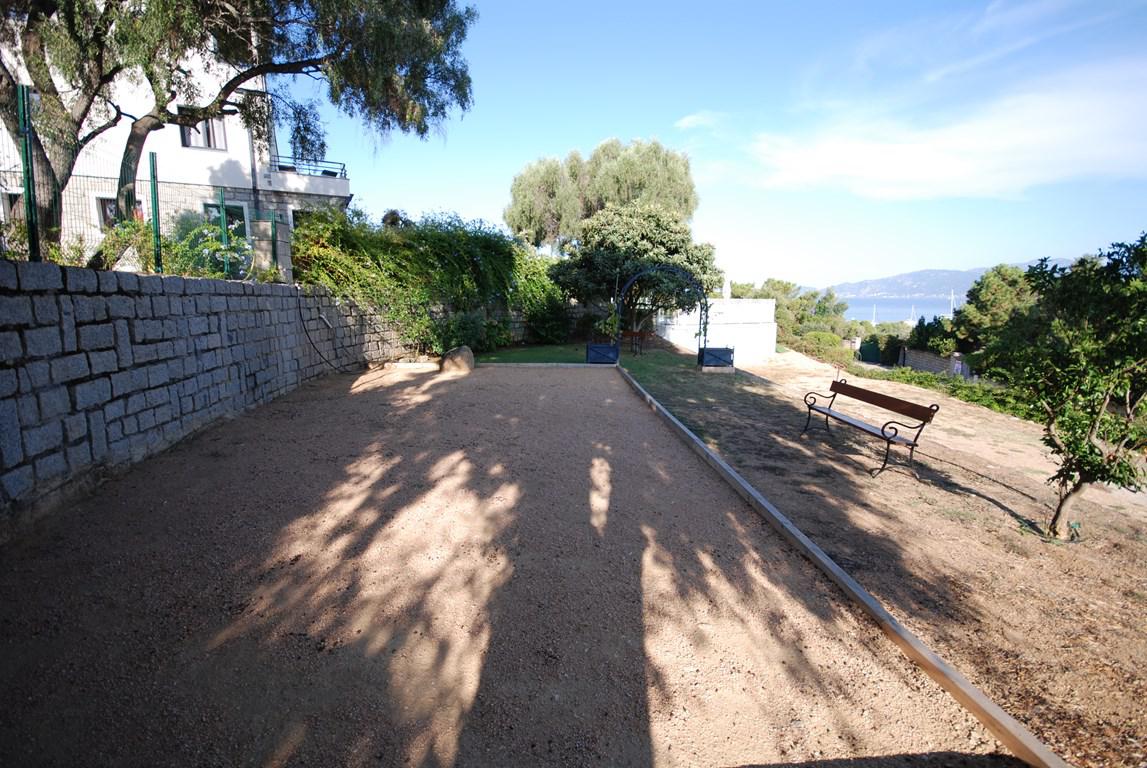 Location de vacances en appartement (avec piscine) 5 personnes à PIETROSELLA (40)