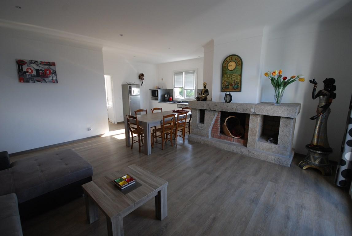Location de vacances en appartement (avec piscine) 5 personnes à PIETROSELLA (40)