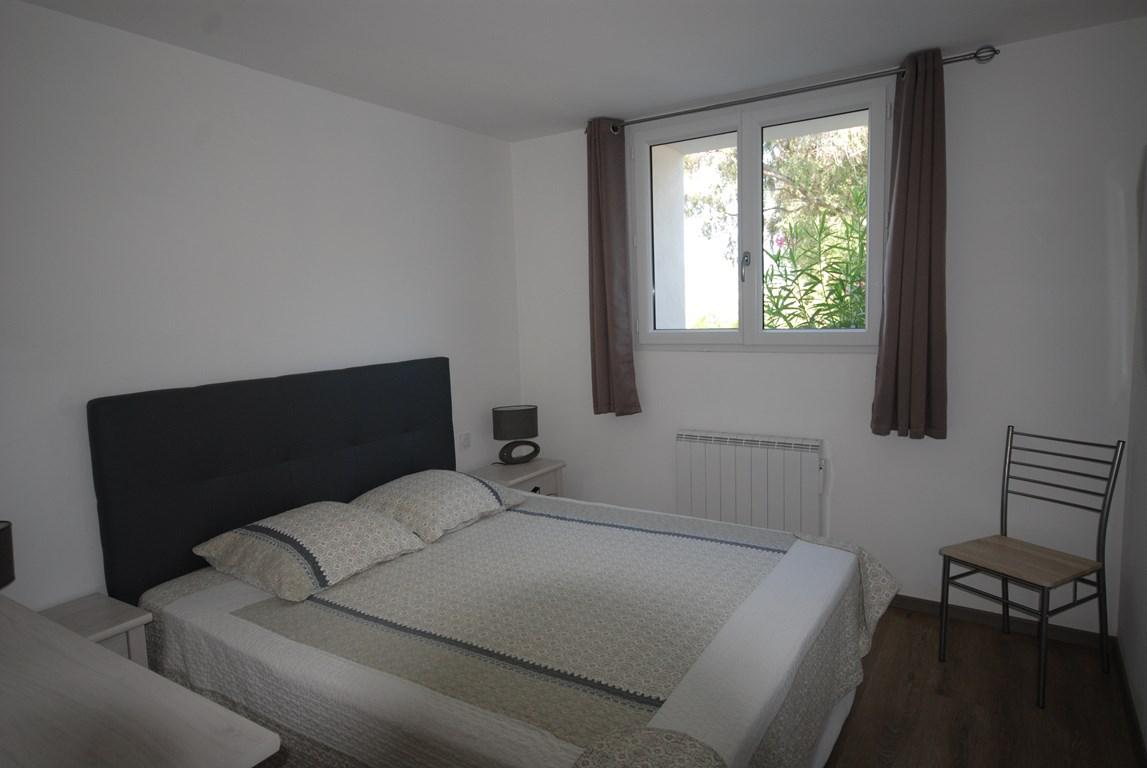 Location de vacances en appartement (avec piscine) 5 personnes à PIETROSELLA (40)