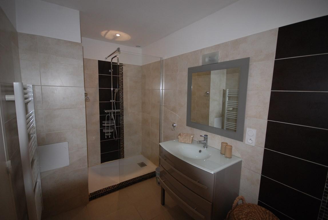Location de vacances en appartement (avec piscine) 5 personnes à PIETROSELLA (40)