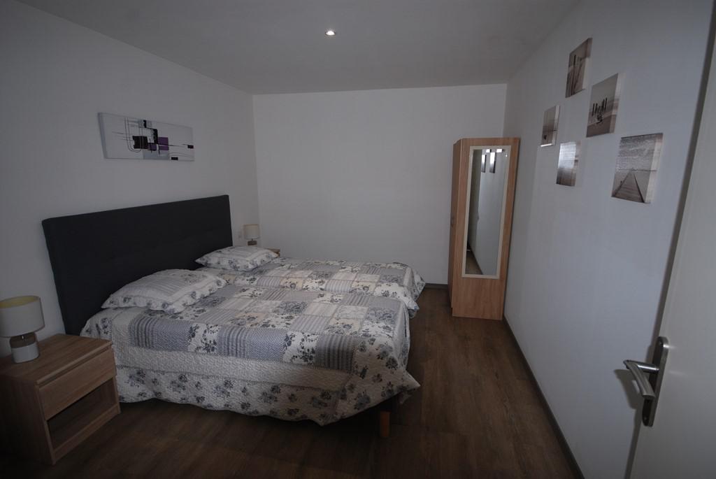 Location de vacances en appartement (avec piscine) 5 personnes à PIETROSELLA (40)