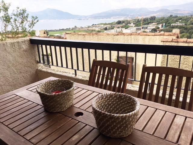 Location de vacances en appartement (avec piscine) 4 personnes à PORTICCIO (40)