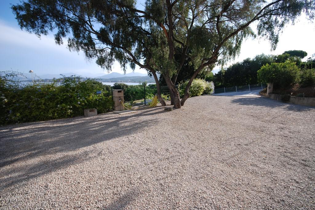 Location de vacances en appartement (avec piscine) 5 personnes à PIETROSELLA (40)