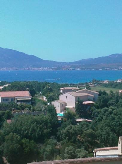 Location de vacances en appartement (avec piscine) 4 personnes à PORTICCIO (40)
