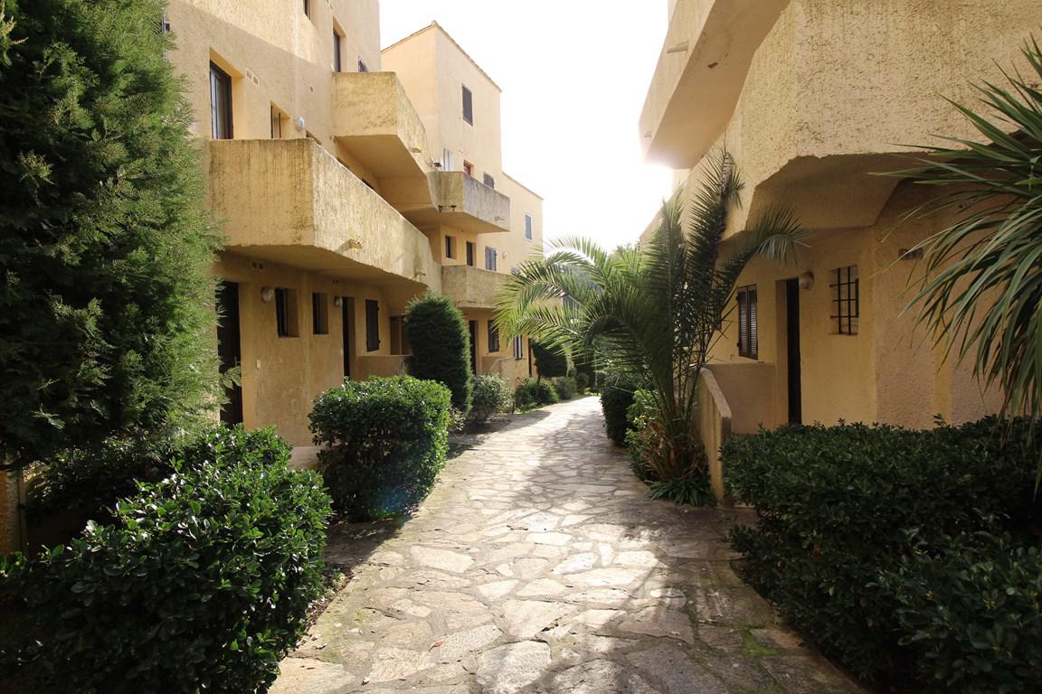 Location de vacances en appartement (avec piscine) 4 personnes à PORTICCIO (40)