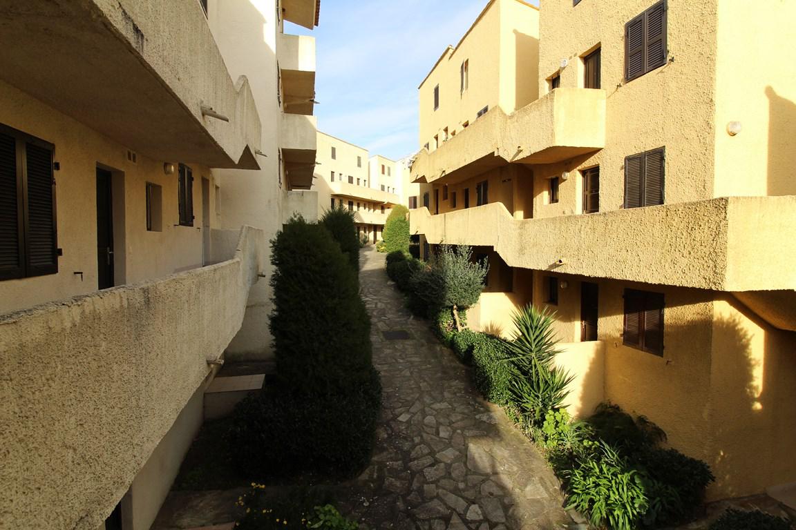 Location de vacances en appartement (avec piscine) 4 personnes à PORTICCIO (40)