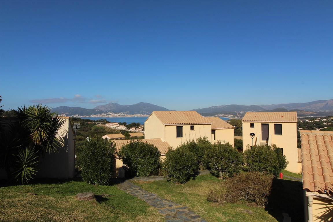 Location de vacances en appartement (avec piscine) 5 personnes à PORTICCIO (40)