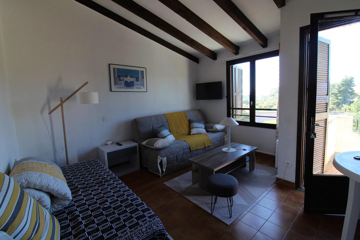 Location de vacances en appartement (avec piscine) 4 personnes à PORTICCIO (40)
