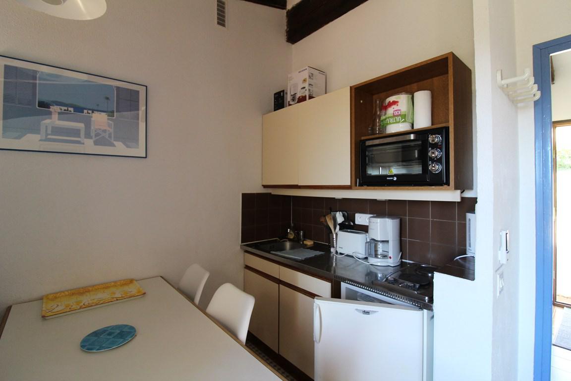 Location de vacances en appartement (avec piscine) 4 personnes à PORTICCIO (40)