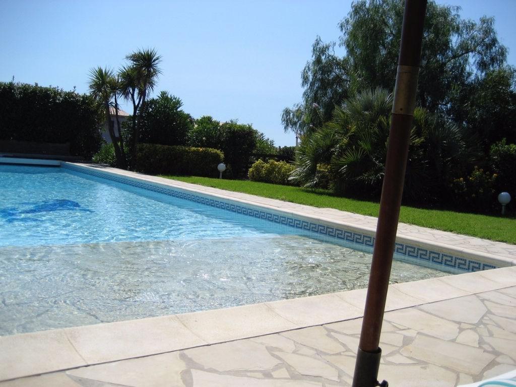 Location de vacances en maison (avec piscine) 12 personnes à PORTICCIO (40)