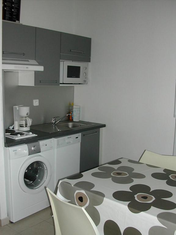 Location de vacances en appartement (avec piscine) 5 personnes à PORTICCIO (40)