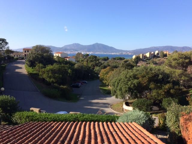 Location de vacances en appartement (avec piscine) 6 personnes à PORTICCIO (40)