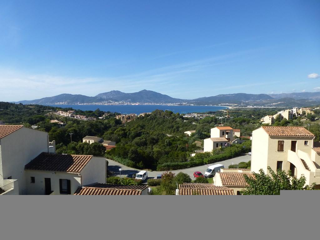 Location de vacances en appartement (avec piscine) 5 personnes à PORTICCIO (40)