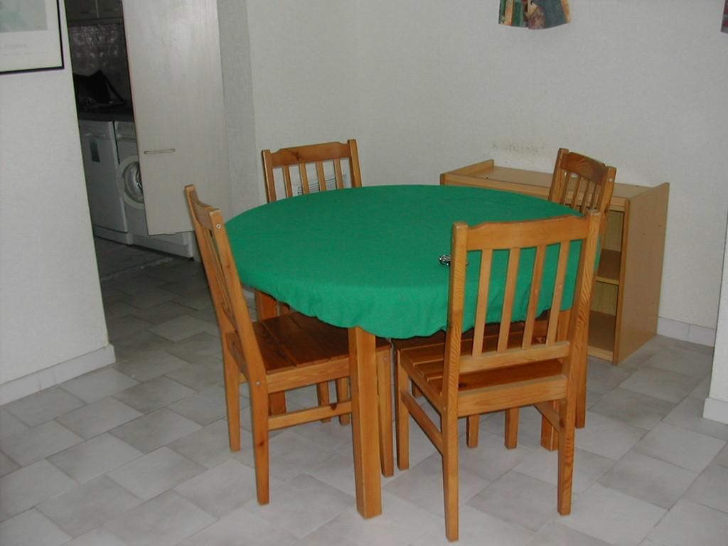 Location de vacances en appartement (avec piscine) 4 personnes à PORTICCIO (40)