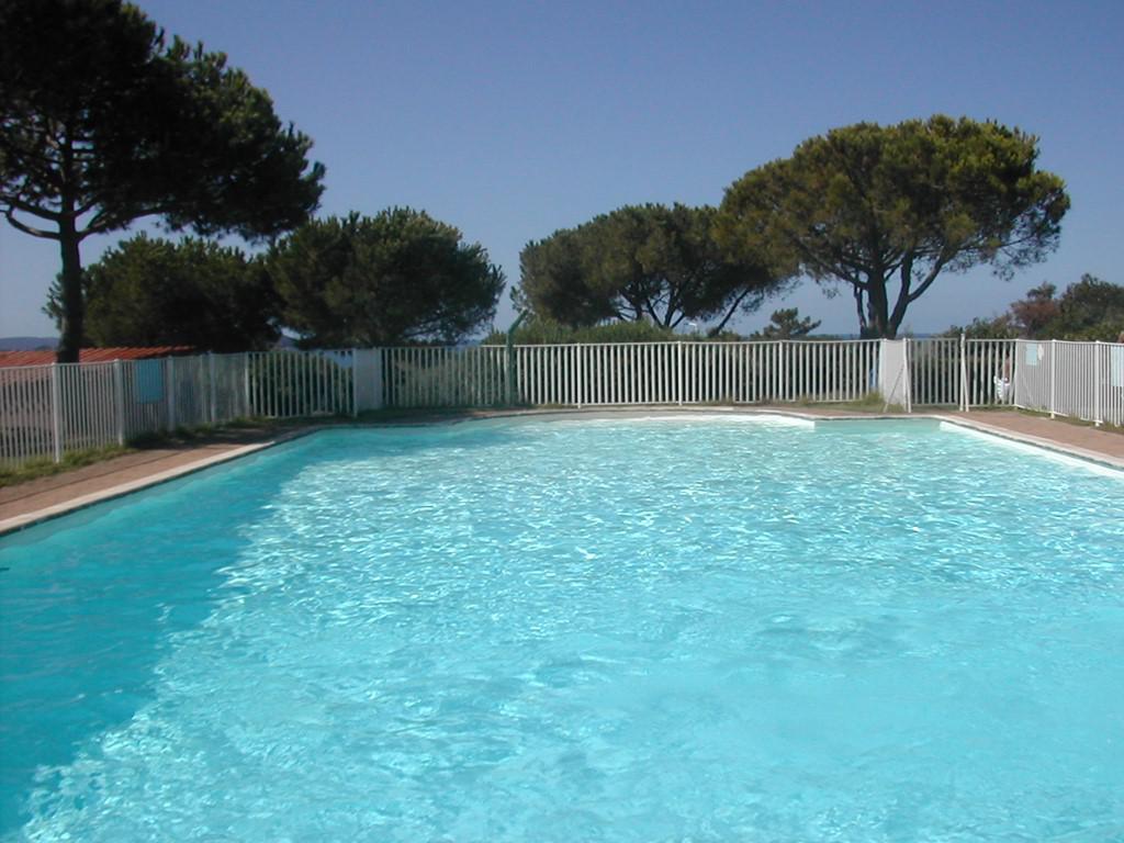 Location de vacances en appartement (avec piscine) 4 personnes à PORTICCIO (40)