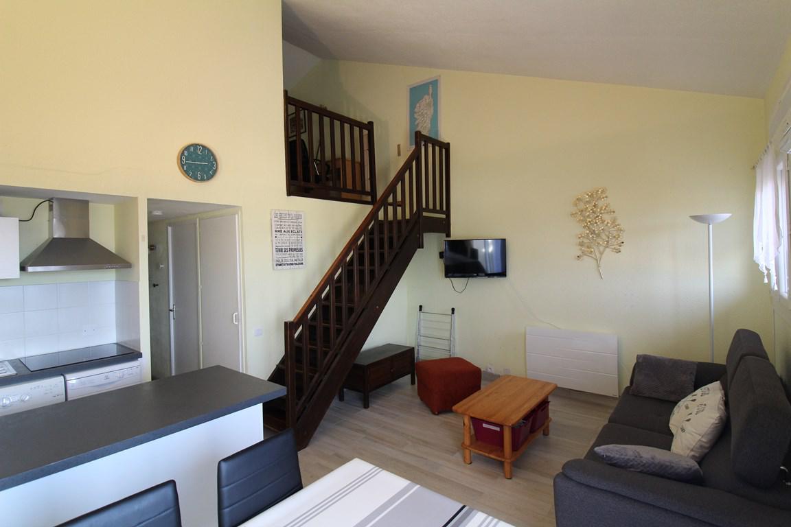 Location de vacances en appartement (avec piscine) 6 personnes à PORTICCIO (40)