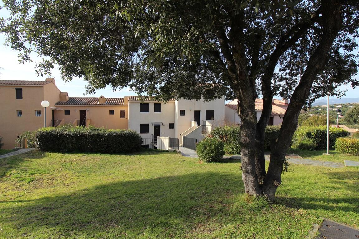 Location de vacances en appartement (avec piscine) 6 personnes à PORTICCIO (40)